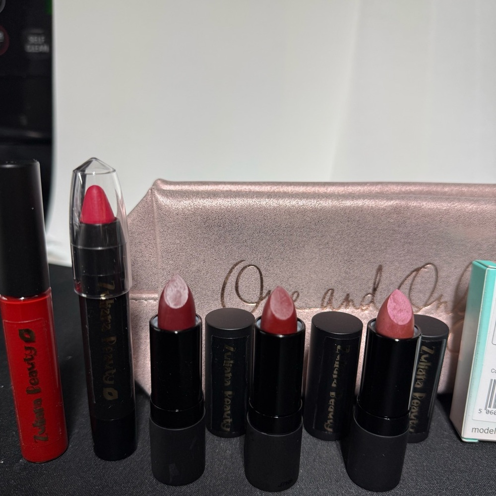 Revlon Candid Glow, Models Own Pallete, Zuliani Lipstick Collection and FREE Bag - Picture 2 of 4